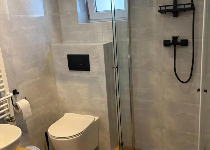 Zamilla ياستارنيا